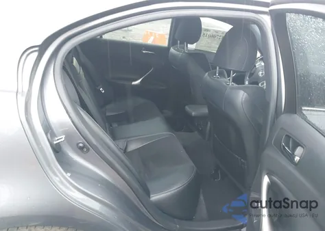 2013 Lexus Is z USA, uszkodzony, nr VIN JTHBF5C24D5192712